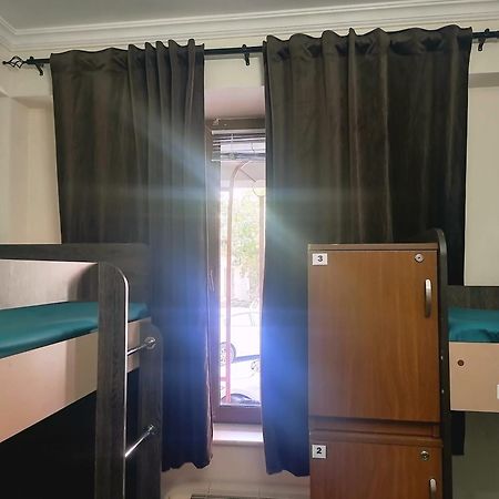 Arevahostel&Apartment Єреван Екстер'єр фото